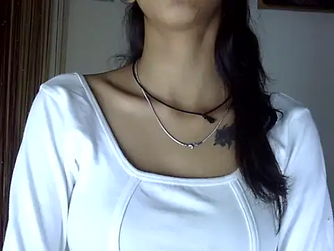 Snapshot of MAAYRA_09 chatting on October 5, 2:33 pm MAAYRA 09 online show from October 5, 2:33 pm