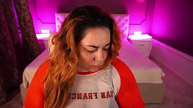 Snapshot of Kittywakee chatting on September 17, 8:29 pm Kittywakee online show from September 17, 8:29 pm