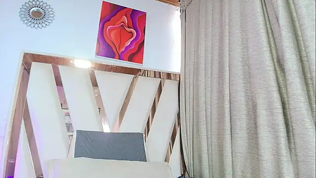 Naia x online show from February 13, 9:27 pm