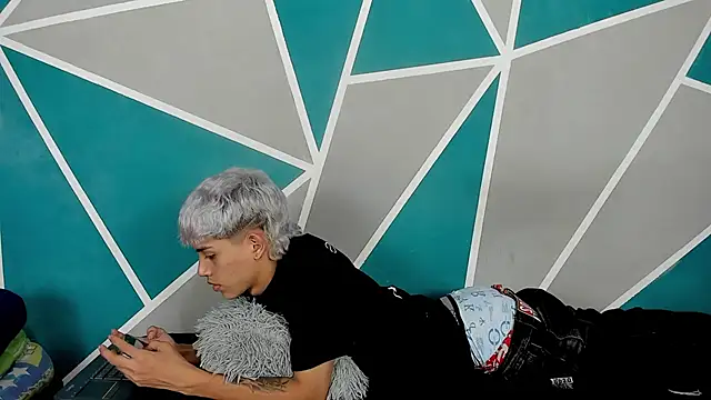 migueyalejo teens online show from November 4, 4:06 am