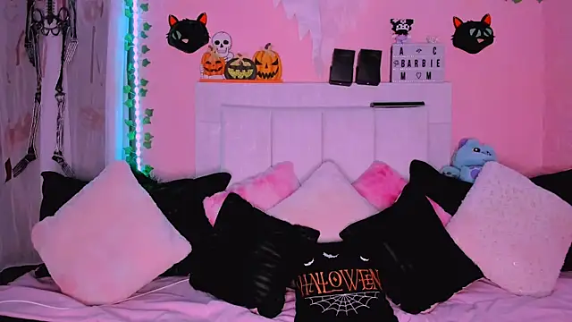 Snapshot of gabyye_capprins chatting on October 18, 12:36 am gabyye capprins online show from October 18, 12:36 am