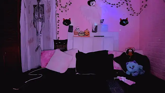 Snapshot of gabyye_capprins chatting on October 29, 12:26 am gabyye capprins online show from October 29, 12:26 am