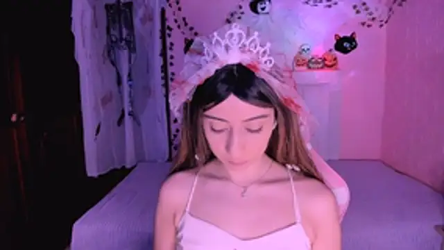 Snapshot of gabyye_capprins chatting on November 1, 1:32 am gabyye capprins online show from November 1, 1:32 am