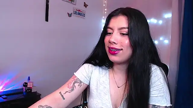 Snapshot of iam_emy chatting on September 16, 6:49 pm iam emy online show from September 16, 6:49 pm