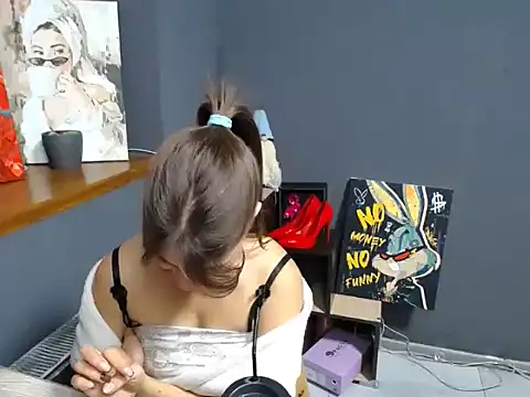 felicity gold online show from September 25, 7:40 am