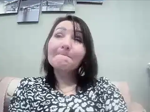 ClaireSunset online show from June 2, 6:31 pm