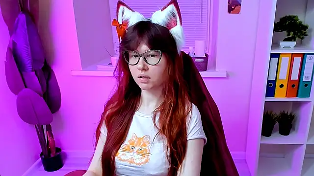 CarolGiggly online show from September 23, 6:00 am