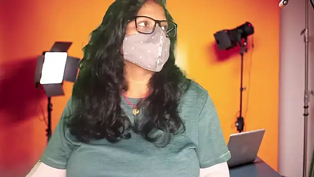 Snapshot of mamoni91 chatting on October 5, 3:22 am mamoni91 online show from October 5, 3:22 am