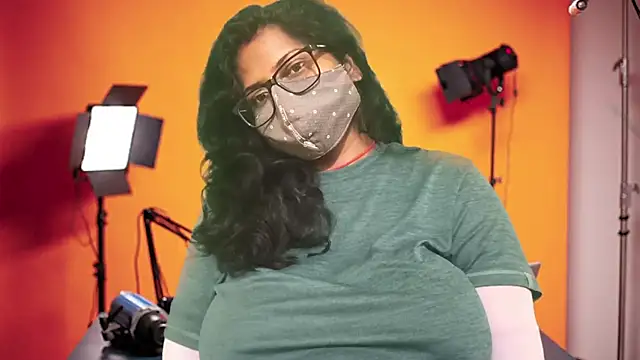 Snapshot of mamoni91 chatting on October 26, 3:35 am mamoni91 online show from October 26, 3:35 am