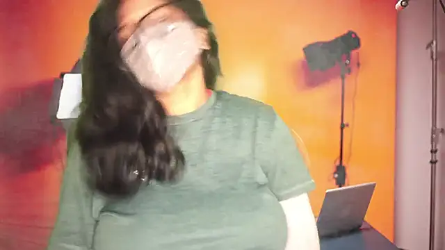 Snapshot of mamoni91 chatting on October 10, 4:06 am mamoni91 online show from October 10, 4:06 am