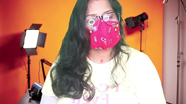 Snapshot of mamoni91 chatting on September 22, 2:32 am mamoni91 online show from September 22, 2:32 am