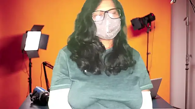 Snapshot of mamoni91 chatting on September 19, 4:00 am mamoni91 online show from September 19, 4:00 am