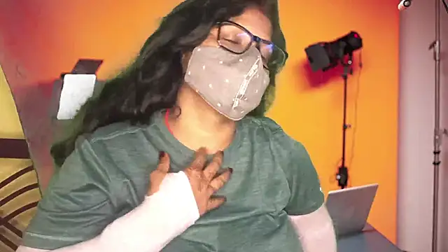 Snapshot of mamoni91 chatting on October 7, 3:44 am mamoni91 online show from October 7, 3:44 am