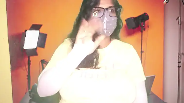 Snapshot of mamoni91 chatting on September 30, 3:56 am mamoni91 online show from September 30, 3:56 am