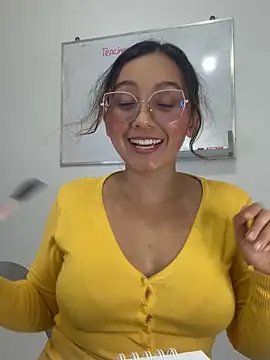 Snapshot of Kay_LustyWife chatting on October 11, 9:39 pm Kay LustyWife online show from October 11, 9:39 pm