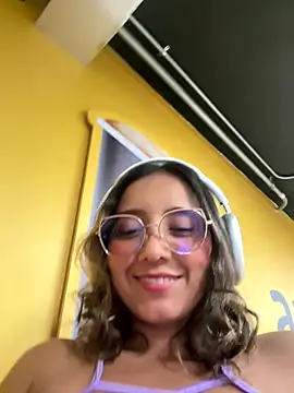 Snapshot of Kay_LustyWife chatting on October 25, 11:33 pm Kay LustyWife online show from October 25, 11:33 pm