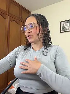 Snapshot of Kay_LustyWife chatting on September 18, 5:00 pm Kay LustyWife online show from September 18, 5:00 pm