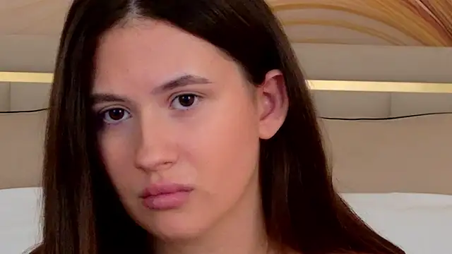 milaleoneli online show from February 16, 3:12 pm