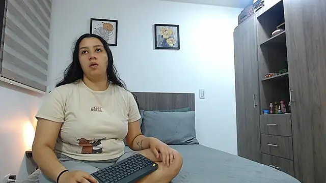 Scarlett Jazmin online show from March 15, 3:08 am