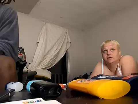 Zaddywood60 online show from February 16, 11:26 pm