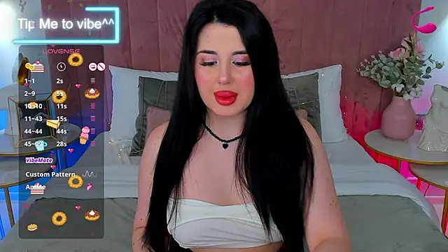 Snapshot of Mayzzie chatting on October 25, 7:32 pm Mayzzie online show from October 25, 7:32 pm