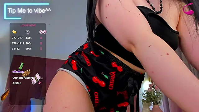 Snapshot of Mayzzie chatting on September 29, 8:36 pm Mayzzie online show from September 29, 8:36 pm