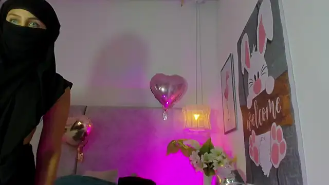 naomiii   online show from March 26, 12:07 pm