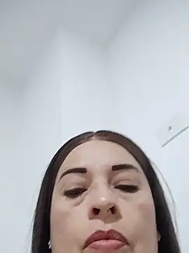 Snapshot of _Prinscarlet_ chatting on October 21, 10:47 pm Prinscarlet online show from October 21, 10:47 pm