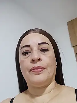 Snapshot of _Prinscarlet_ chatting on November 2, 2:37 am Prinscarlet online show from November 2, 2:37 am