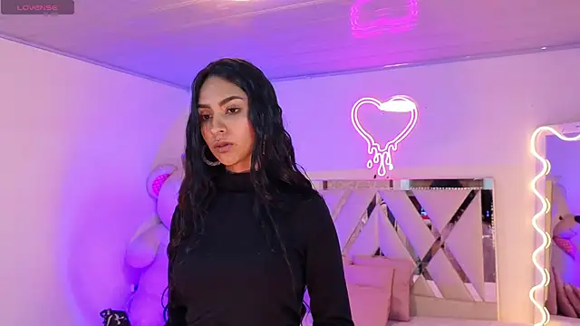 Jazmin tay online show from October 20, 11:46 am