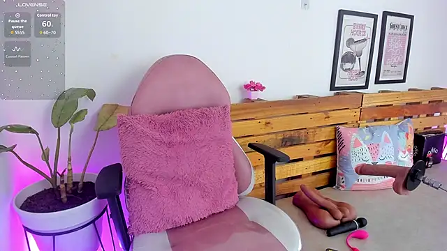 Alisson Boobs  online show from February 23, 8:30 pm