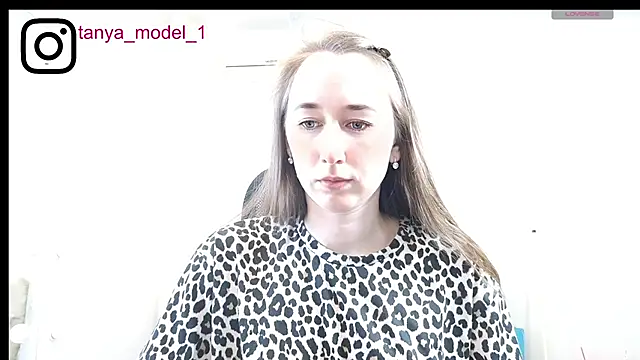 --Model--2 online show from June 9, 12:37 pm