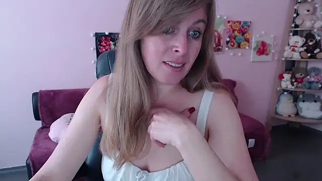 Hot Milady online show from April 10, 8:09 am