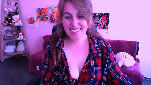 Hot Milady online show from April 27, 7:38 am