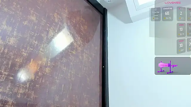 Snapshot of klhoe_boobs chatting on October 24, 3:57 am klhoe boobs online show from October 24, 3:57 am