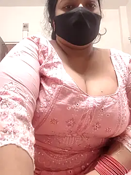 Snapshot of zeepe19 chatting on October 17, 12:08 pm zeepe19 online show from October 17, 12:08 pm