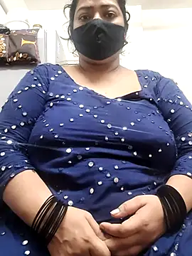 Snapshot of zeepe19 chatting on October 9, 4:38 am zeepe19 online show from October 9, 4:38 am