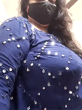 Snapshot of zeepe19 chatting on November 1, 1:04 pm zeepe19 online show from November 1, 1:04 pm