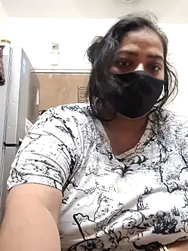 Snapshot of zeepe19 chatting on October 1, 11:48 am zeepe19 online show from October 1, 11:48 am