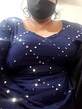 Snapshot of zeepe19 chatting on October 15, 7:33 am zeepe19 online show from October 15, 7:33 am