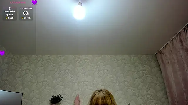 KattyPeachX online show from November 17, 1:17 am