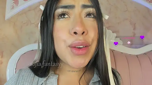 Snapshot of Sofia_fantasyy chatting on September 20, 3:10 pm Sofia fantasyy online show from September 20, 3:10 pm