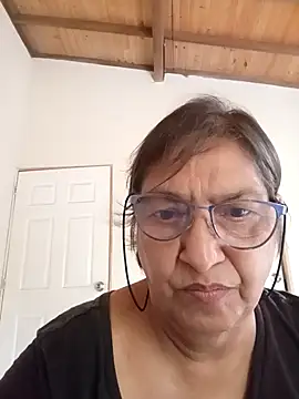 florecita69 online show from November 4, 2:11 pm