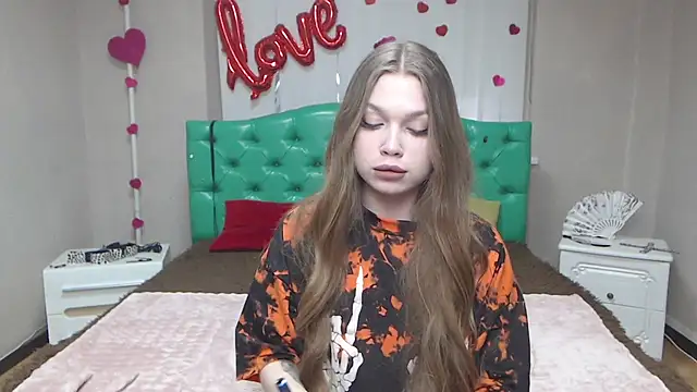 LaraPika online show from February 28, 6:35 am