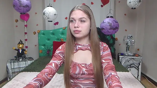 LaraPika online show from November 1, 6:17 am