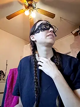 Snapshot of PearMaki chatting on September 21, 4:38 pm PearMaki online show from September 21, 4:38 pm