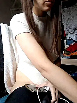 Snapshot of PearMaki chatting on October 3, 11:15 am PearMaki online show from October 3, 11:15 am