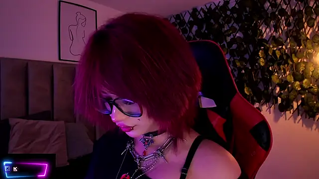 Snapshot of Kitty_Gang chatting on September 10, 2:33 am Kitty Gang online show from September 10, 2:33 am