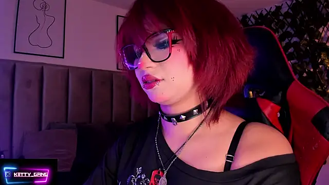 Snapshot of Kitty_Gang chatting on September 13, 2:41 am Kitty Gang online show from September 13, 2:41 am