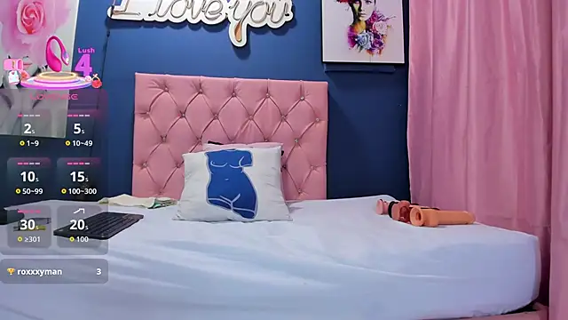 Snapshot of Cindy_milf chatting on September 26, 4:43 am Cindy milf online show from September 26, 4:43 am